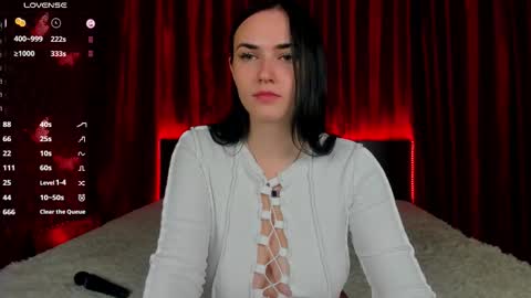 Snapshot of witch_baby_ chatting on 10/15/25, 06:35 Kira online show from 10/15/25, 06:35