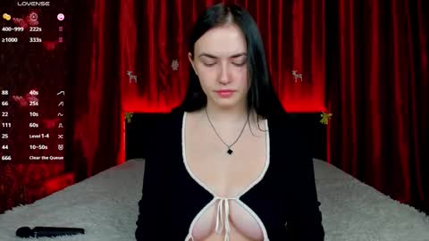 Kira online show from 12/18/25, 07:14