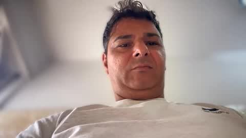 Witebull online show from 09/24/25, 07:23