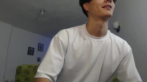 Snapshot of with_ken chatting on 02/03/25, 06:28 Ken online show from 02/03/25, 06:28