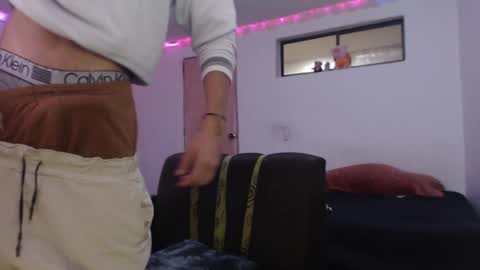 Snapshot of with_ken chatting on 10/31/25, 12:55 Ken online show from 10/31/25, 12:55