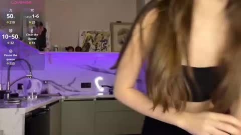 Isobelle online show from 01/30/25, 07:18