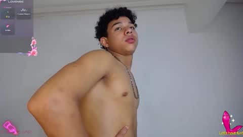 SEXY VALEN online show from 09/14/25, 02:33