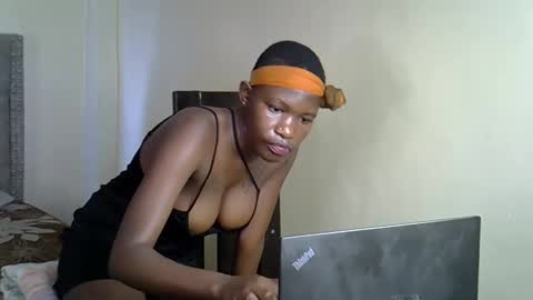 girlie o online show from 12/28/24, 09:20