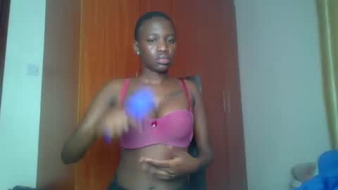 girlie o online show from 02/06/25, 03:59