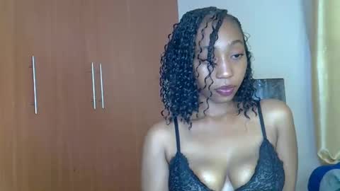 girlie o online show from 02/20/25, 02:46