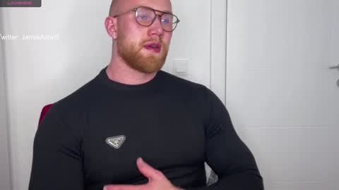 Snapshot of wlademarbergs chatting on 02/08/25, 12:39 Wlademar online show from 02/08/25, 12:39