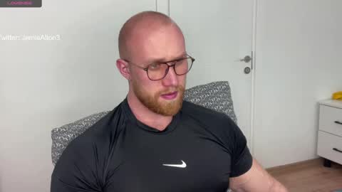 Snapshot of wlademarbergs chatting on 03/07/25, 06:46 Wlademar online show from 03/07/25, 06:46