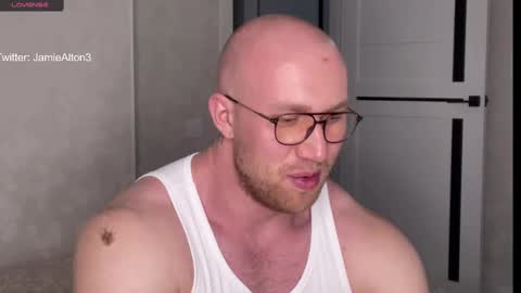 Snapshot of wlademarbergs chatting on 10/11/25, 10:36 Wlademar online show from 10/11/25, 10:36