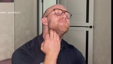 Snapshot of wlademarbergs chatting on 10/24/25, 09:28 Wlademar online show from 10/24/25, 09:28