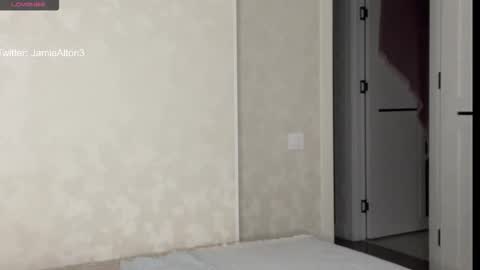 Snapshot of wlademarbergs chatting on 11/12/25, 05:46 Wlademar online show from 11/12/25, 05:46