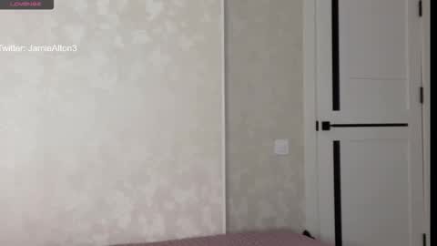 Snapshot of wlademarbergs chatting on 11/22/25, 02:54 Wlademar online show from 11/22/25, 02:54