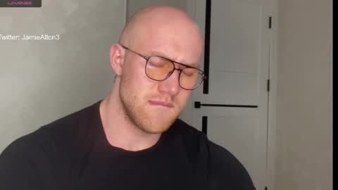 Snapshot of wlademarbergs chatting on 12/23/25, 12:41 Wlademar online show from 12/23/25, 12:41