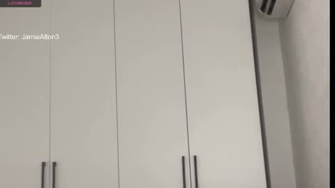 Snapshot of wlademarbergs chatting on 02/28/26, 05:19 Wlademar online show from 02/28/26, 05:19