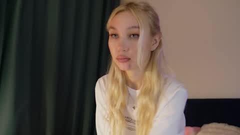 Snapshot of wladilia chatting on 02/16/26, 09:11 wladilia online show from 02/16/26, 09:11