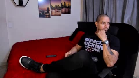 Magnus Dark independent model online show from 04/06/26, 04:46