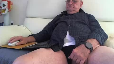 wobbel online show from 12/23/24, 11:25