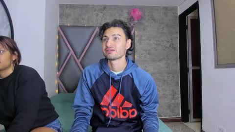 Nicolas Y Laura online show from 04/06/26, 11:22