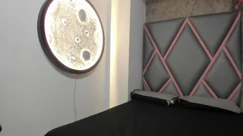 Nicolas Y Laura online show from 04/07/26, 11:32