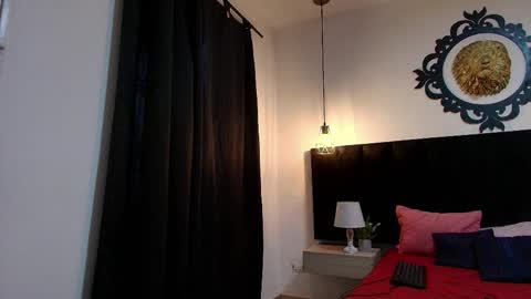  W O L F  online show from 04/07/26, 11:21