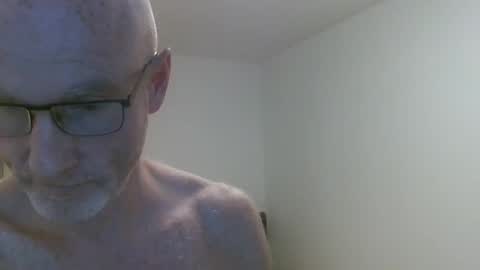 Snapshot of wolfgangamozart chatting on 11/25/25, 11:16 Amadeus Mozart online show from 11/25/25, 11:16