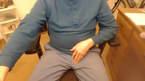 Snapshot of wolfie0717 chatting on 02/11/25, 02:35 wolfie0717 online show from 02/11/25, 02:35