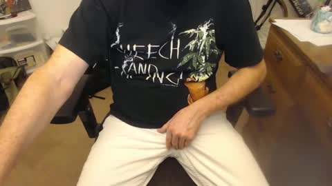 Snapshot of wolfie0717 chatting on 03/03/25, 02:04 wolfie0717 online show from 03/03/25, 02:04