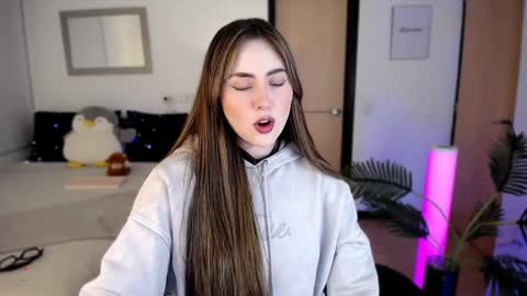   online show from 12/04/24, 02:42