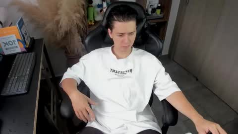 wolker_allan online show from 11/03/25, 02:40