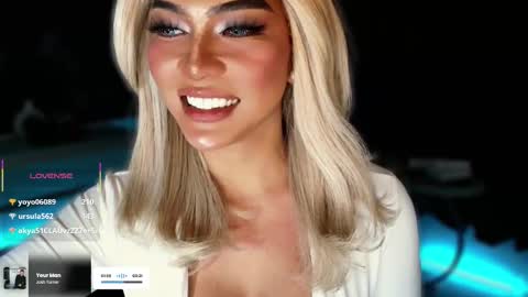 Julia online show from 10/05/25, 06:17