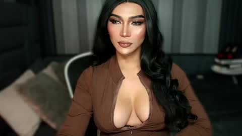 Julia online show from 11/29/25, 01:19