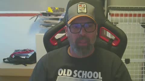 Snapshot of womenizzeer chatting on 03/11/25, 04:07 Adam online show from 03/11/25, 04:07