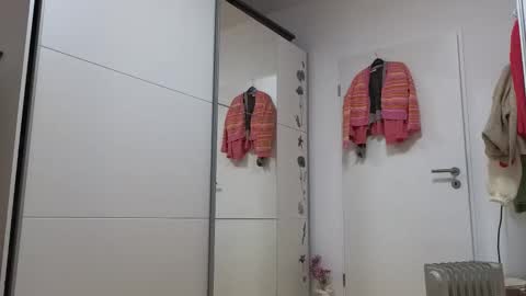 Wondergirl online show from 03/21/26, 08:19