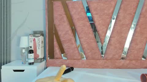 wonderkloe_ online show from 02/27/26, 01:38