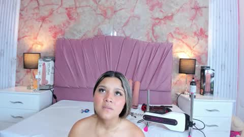 wonderkloe_ online show from 03/05/26, 02:51