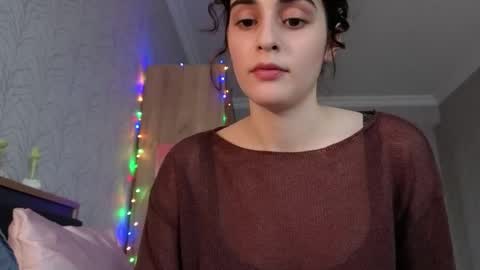 Stia online show from 12/15/25, 11:58