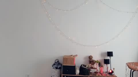 Stia online show from 04/19/26, 07:07