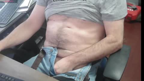 woodworker6473 online show from 03/05/25, 05:08