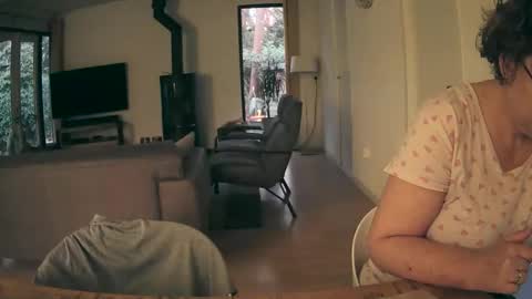 woodwurm and Snoeske online show from 12/01/25, 07:13