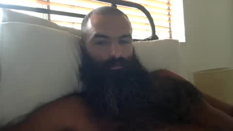 woof_wolf37 online show from 10/12/25, 04:06