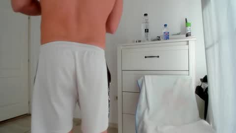 Snapshot of woolfiie chatting on 01/20/25, 09:35 Wolfie online show from 01/20/25, 09:35