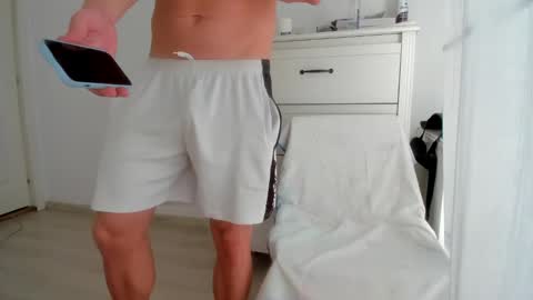 Snapshot of woolfiie chatting on 01/23/25, 09:18 Wolfie online show from 01/23/25, 09:18