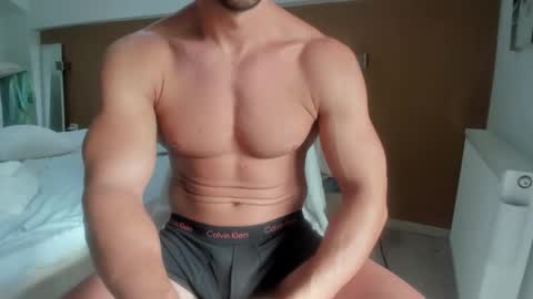 Snapshot of woolfiie chatting on 10/18/25, 07:53 Wolfie online show from 10/18/25, 07:53