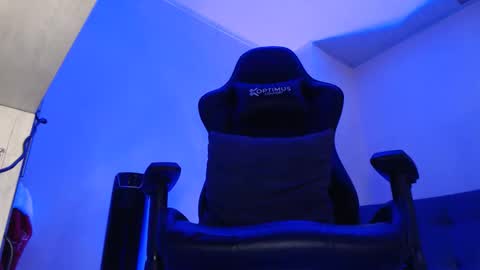 Woondeer online show from 12/13/25, 07:53