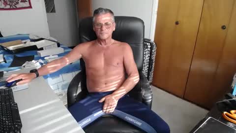 Large one  online show from 12/25/24, 05:15