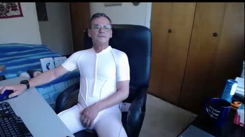 Large one  online show from 09/28/25, 12:10