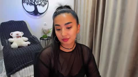 Snapshot of worldofkim chatting on 10/24/25, 05:09 dudetta Kim online show from 10/24/25, 05:09