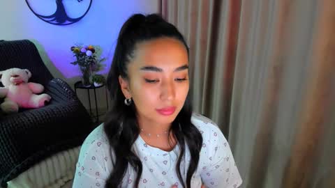 dudetta Kim online show from 10/30/25, 11:44