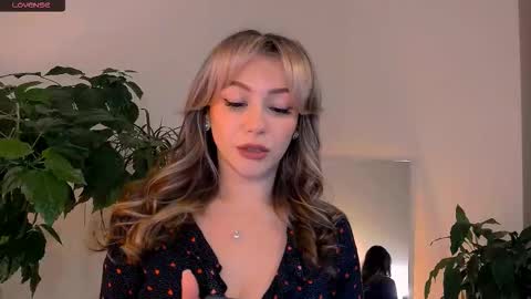 worldsbaby online show from 09/30/25, 03:17