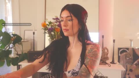 Brielle online show from 12/18/24, 11:19